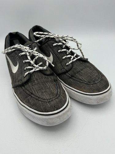 Nike Zoom Stefan Janoski Black White Canvas Skate Shoe Nike Zoom Stefan Janoski Black White Canvas Skate Shoe