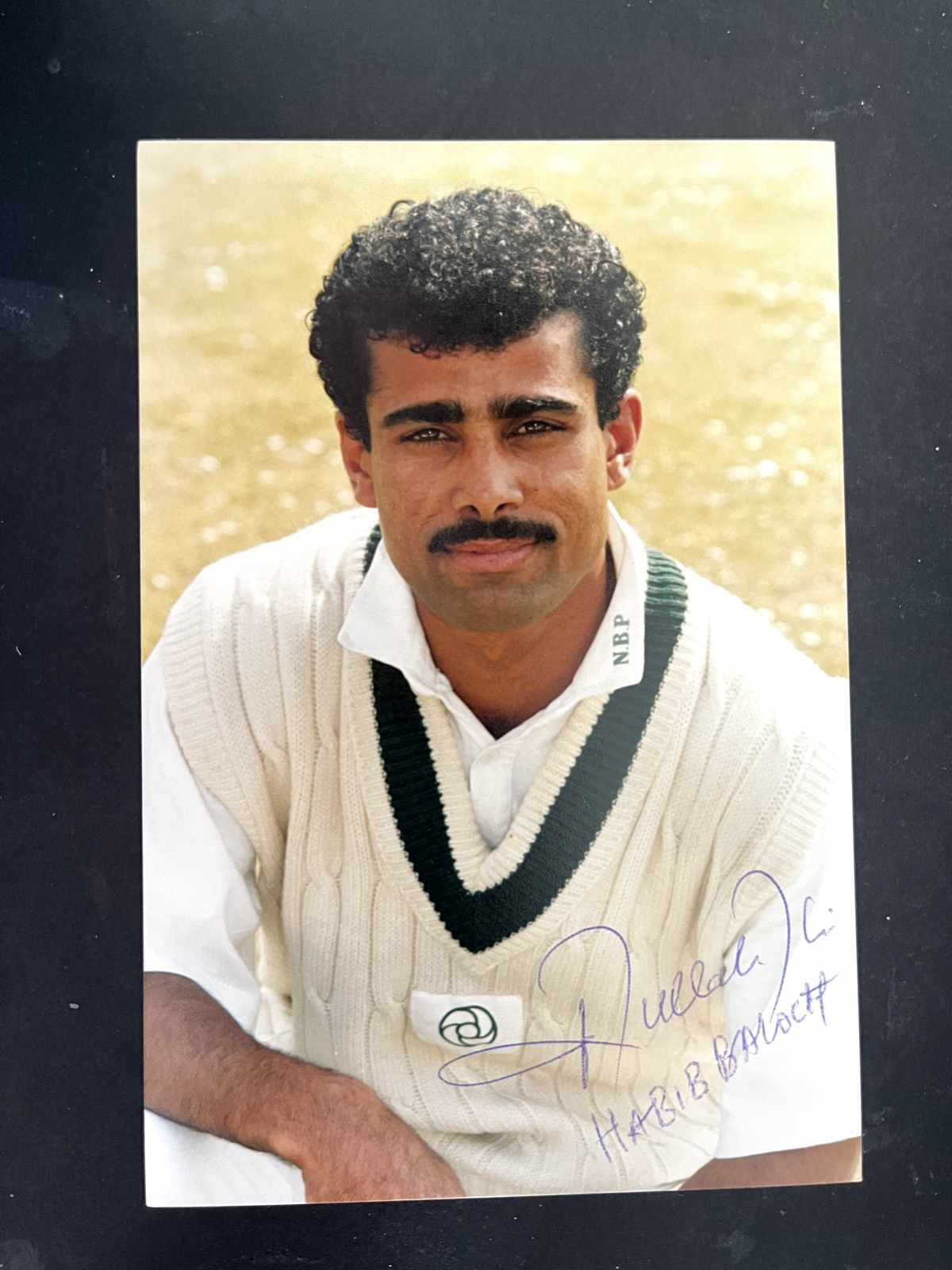 HABIB BALOCH - FORMER PAKISTANI CRICKETER - SIGNED COLOUR  PHOTO