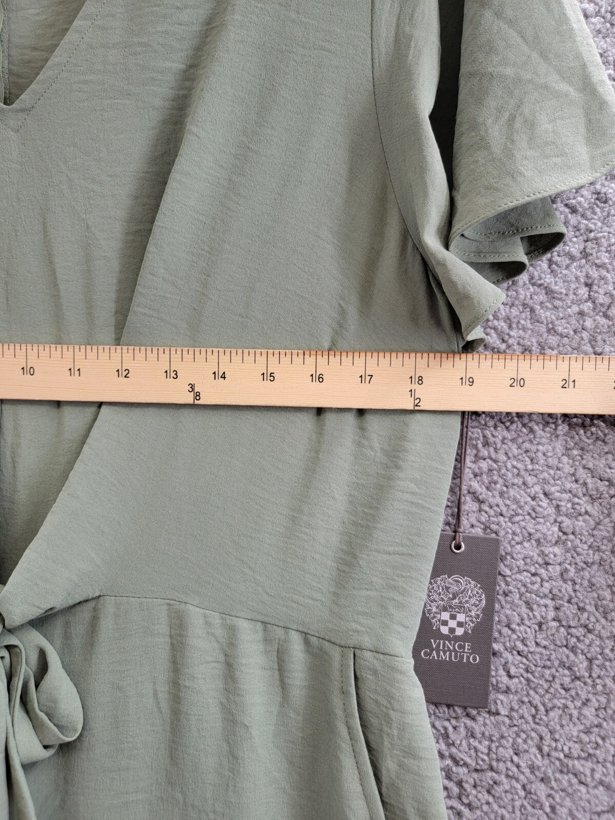 VINCE CAMUTO Flutter Sleeve Crop Wide Leg Jumpsuit Women's L Olive Mist Zip Back - Picture 6 of 18