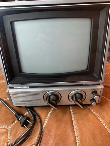 Panasonic Quintrix II TV CT-778 Television 1980 Power On | eBay Panasonic Quintrix II TV CT-778 Television 1980 Power On | eBay