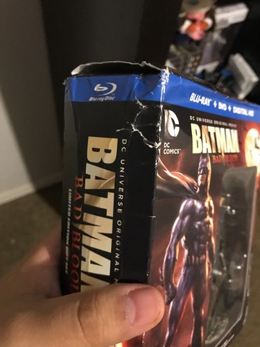 バットマン:バッド・ブラッド ブルーレイ〈ナイトウィング フィギュア付き〉 [Blu-ray] Batman Bad Blood Blu-Ray DVD Limited Edition Gift Set W/ New