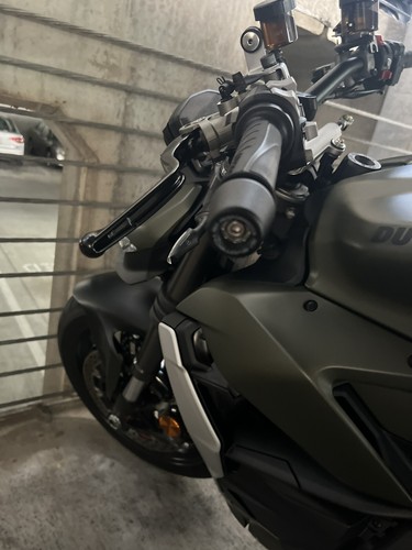 Foto dell'oggetto di un acquirente verificato