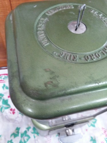 Vintage Chloro King Universal Vending Peanut Machine Aluminum Mid Century