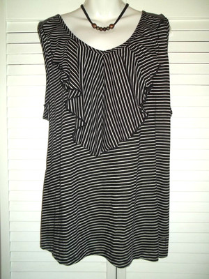 ***Slimming Black/White Striped Blouse Top  *Faded Glory*  Size 3X New w Tags***