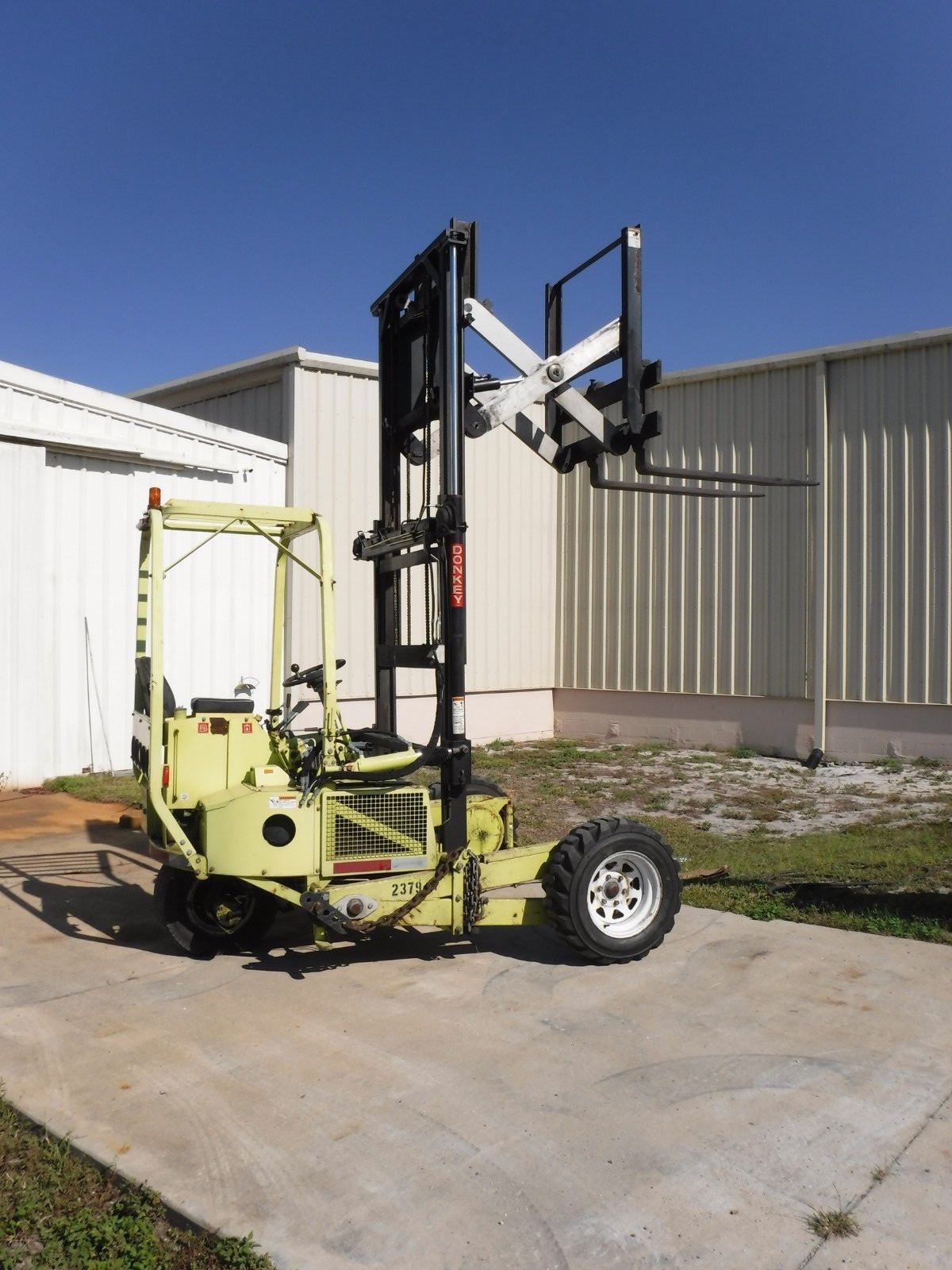 DONKEY FORKLIFT (TRUCK CARRIED FORKLIFT) 2007
