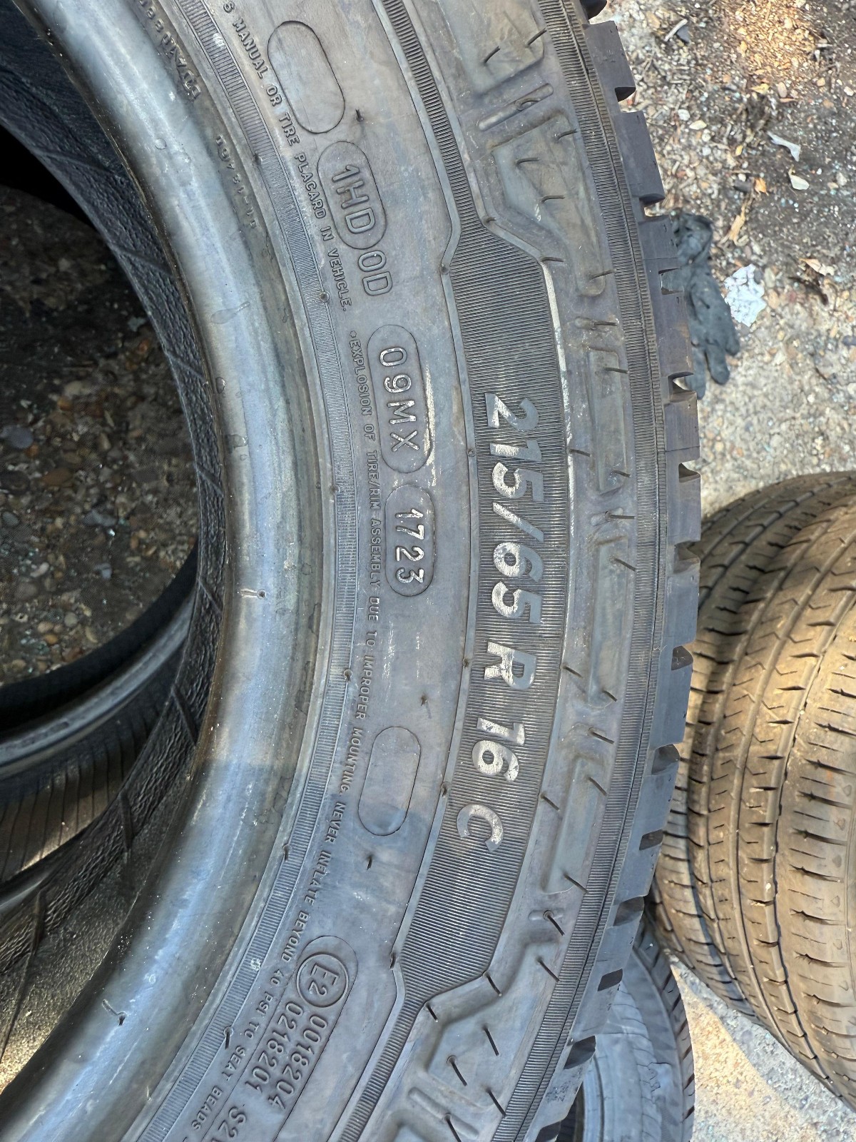 New 215 65 16C Michelin, Agilis 3, 106/104T, x1 Single Tyre (F1_tyres) YD170