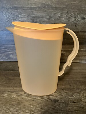 Tupperware Impressions 2Qt. Refrigerator Pitcher 
