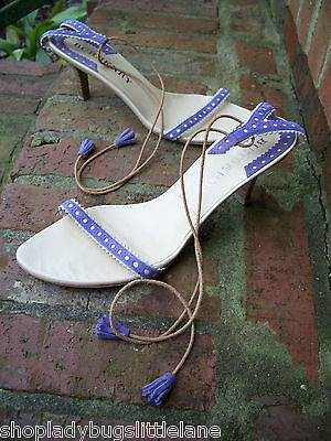 AUTHENTIC BURBERRY PURPLE SUEDE ANKLE TIE TASSEL KITTEN HEEL