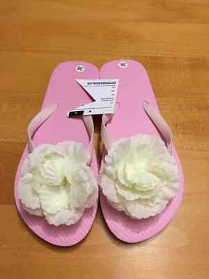  Badelatschen, Zehentrenner, Zehensandalen Gr  36 rosa mit weiser Blume