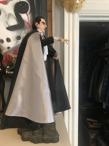 Sideshow Dracula Premium Format Universal Monsters
