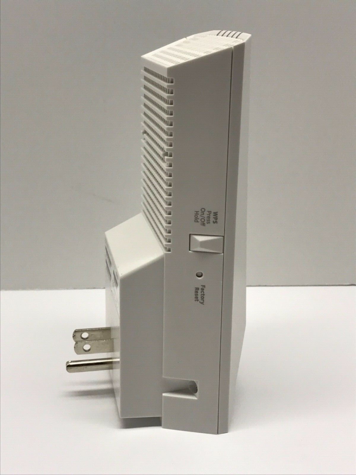 NETGEAR Nighthawk Mesh X4S Tri-Band WiFi Mesh Extender EX7500