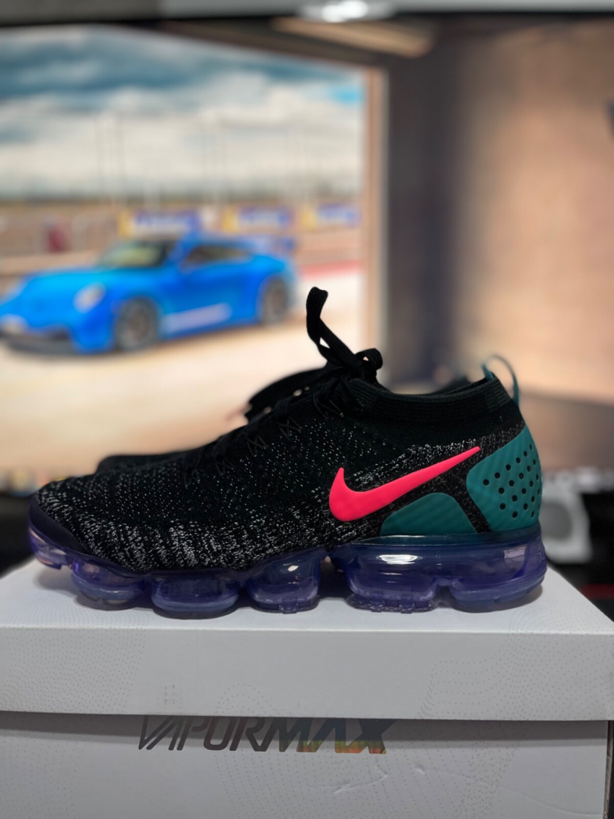 vapormax flyknit hot punch