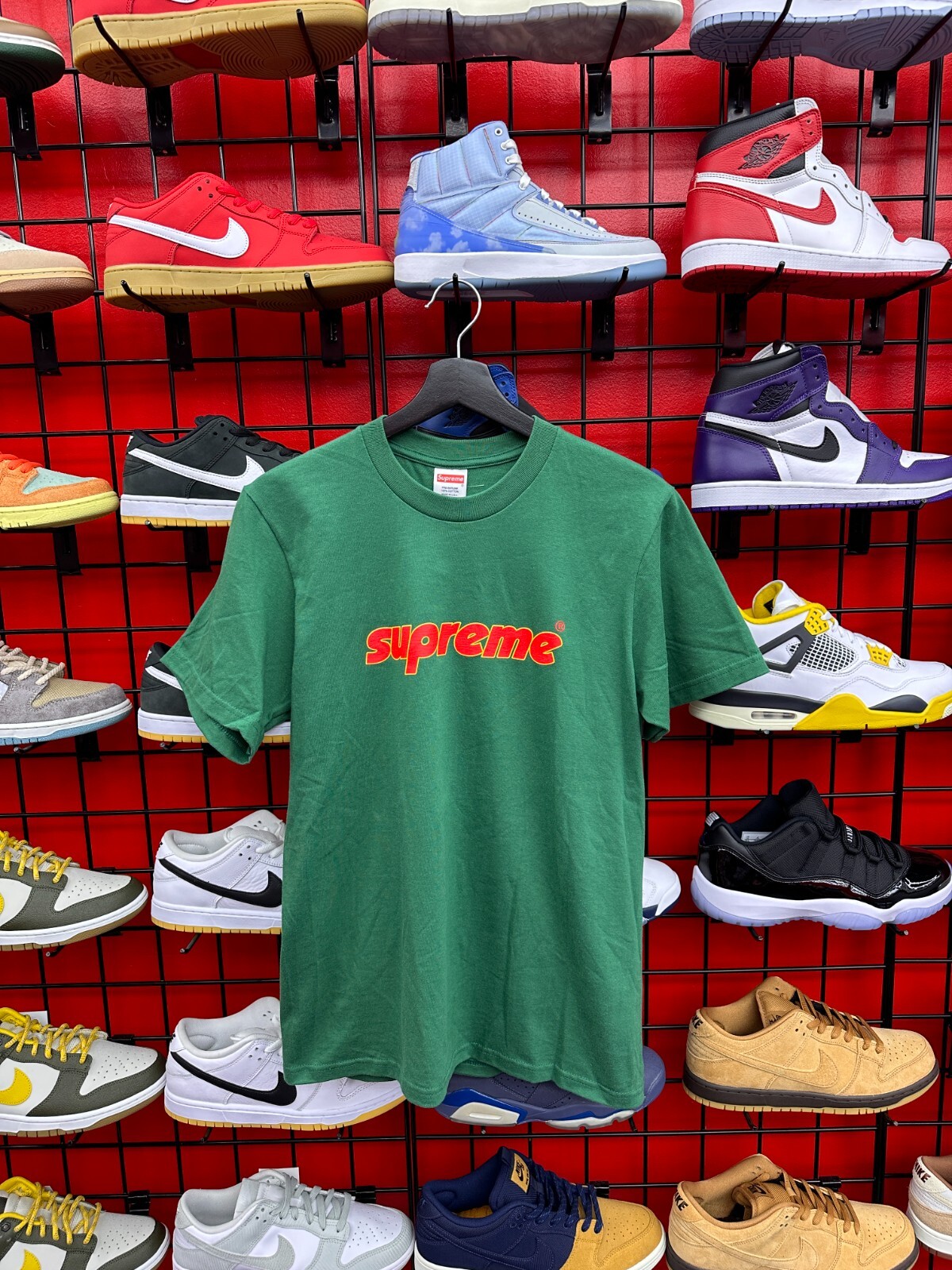 SUPREME Pinline Logo Tee Short Sleeve Shirt in GREEN/RED