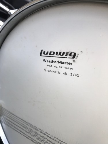 Ludwig Snare Drum With Stand And Case. S Snare DB-300 High Quality