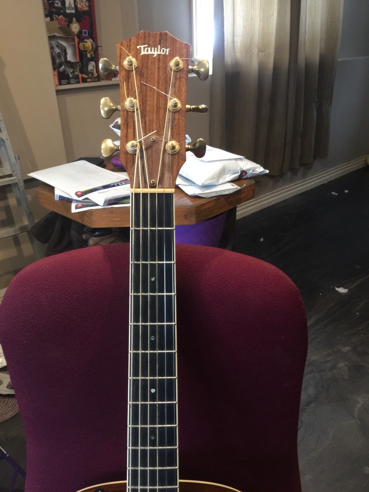 Taylor GS8e Acoustic Electric Acoustic/ Year 2012, perfect condition
