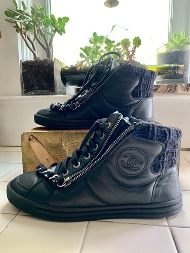 CHANEL G31316 BLACK NAVY TWEED LEATHER CC LOGO 2X ZIP CHAIN CHANEL G31316 BLACK NAVY TWEED LEATHER CC LOGO 2X ZIP CHAIN
