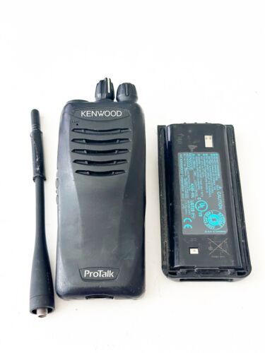 Kenwood TK-3402U-K Two-Way Radio w/Battery,Antenna Kenwood TK-3402U-K Two-Way Radio w/Battery,Antenna