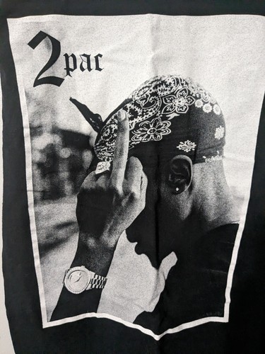 2Pac - Tupac Middle Finger Mike Miller Tshirt - Sz Medium