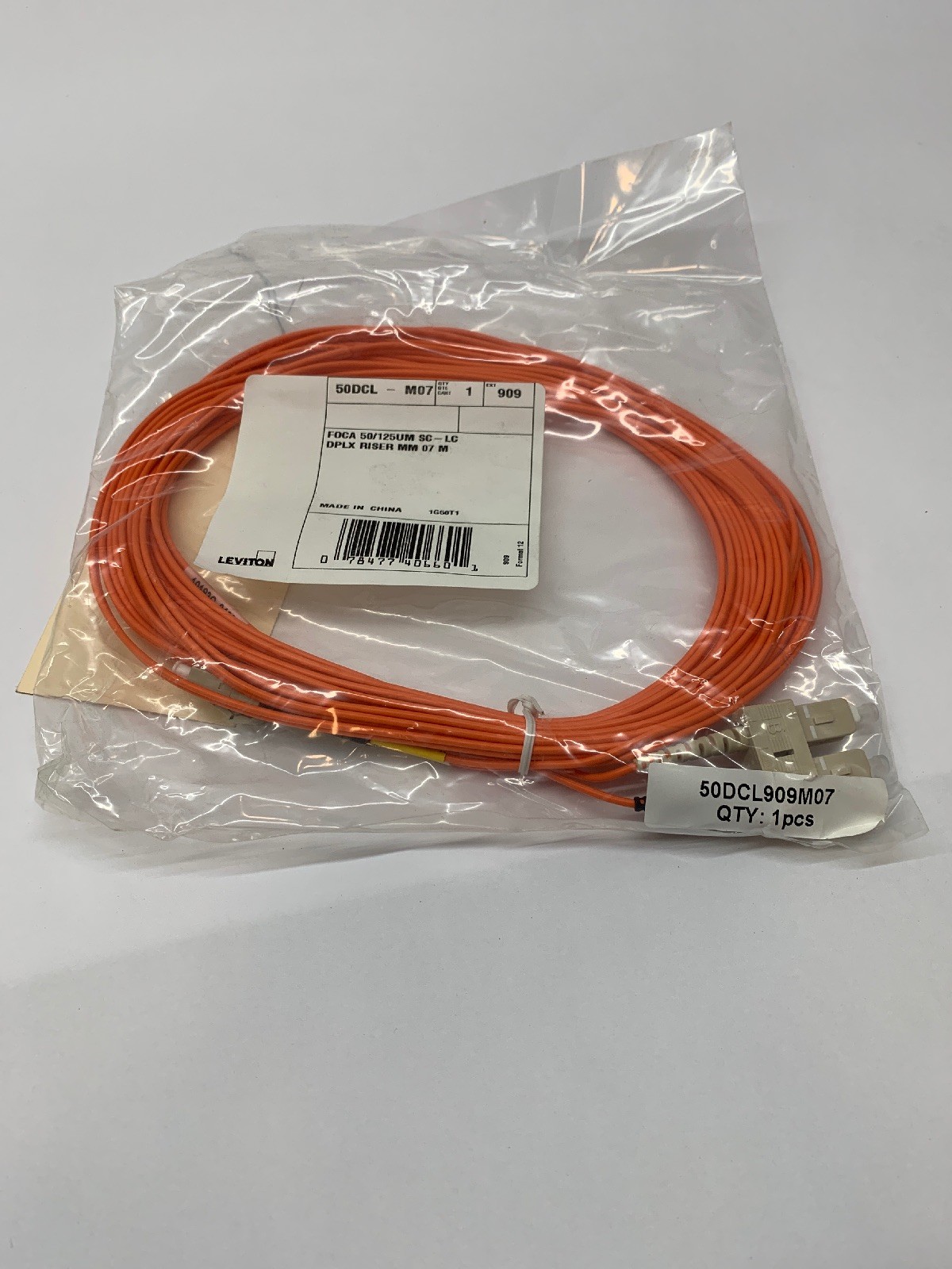 Leviton 7m. Duplex Multi-Mode Fiber Optic Patch Cord 50DCL-M07, 50/125 um Core