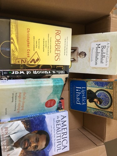 1,600+ Book Lot Unsorted Easy Pickup