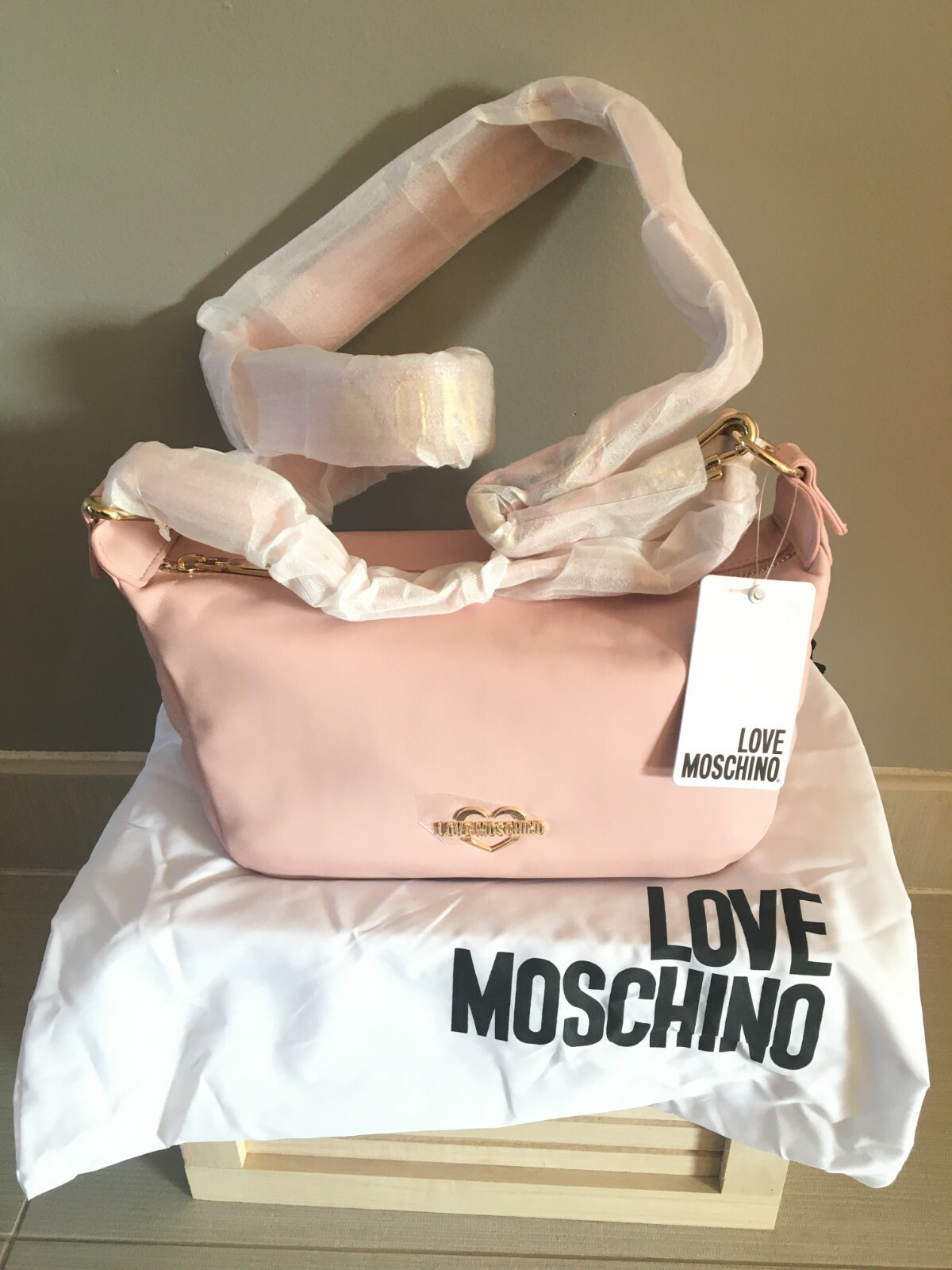 VIP【関税送料無料】希少 Moschino Suede Leather Handbag Tie Me Small Suede Bag - Moschino - Women | WE IN STYLE