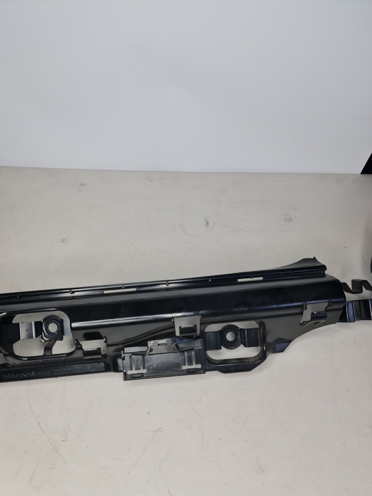 0 Bmw 2014-2020 51-12-7-285-532 51127285532 Guide Centre Rear 7285532 image 2