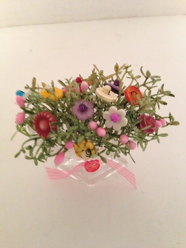 VTG Spring/Easter Button Bouquet/Crystal Salt-Country Prim Shabby Home Decor