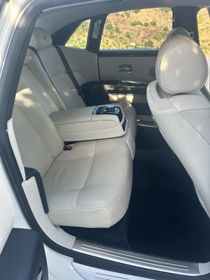 image 4 of interior