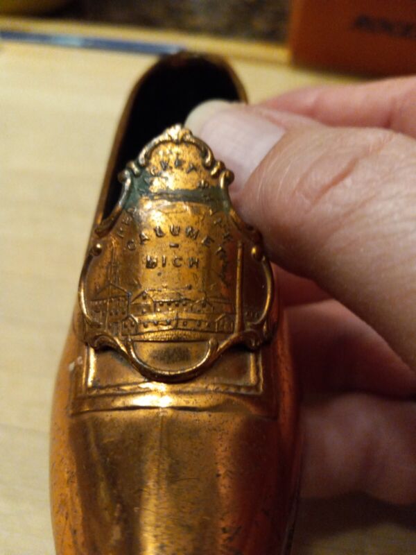 Antique Souvenir Copper Shoe RED JACKET SHAFT CALUMET MICHIGAN 5" PIN CUSHION