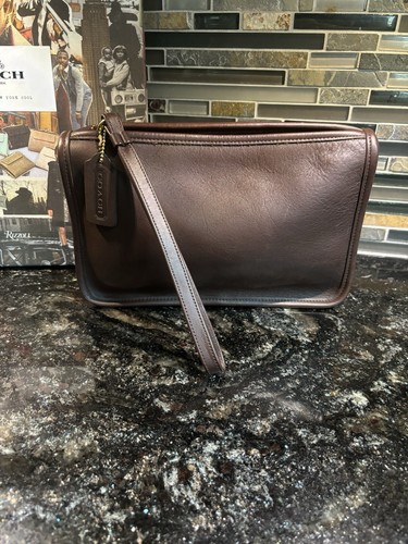 Coach Vintage Zip Top Clutch Travel Collection Leather