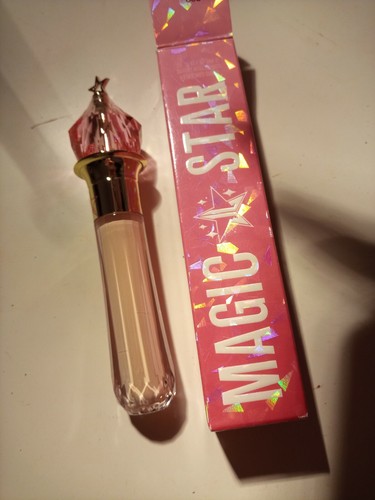 Jeffree star concealer Farbe 4.5