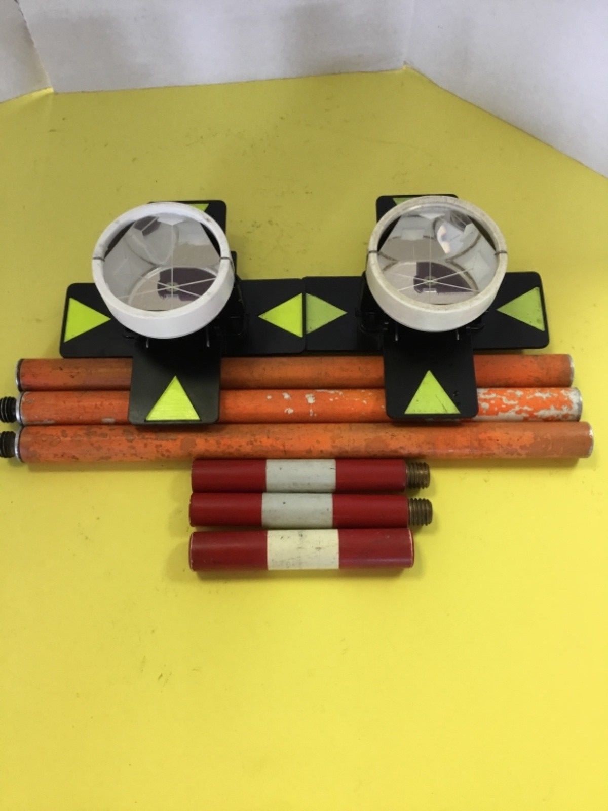 2 Geotronics tiltable reflectors part # 571 125 006