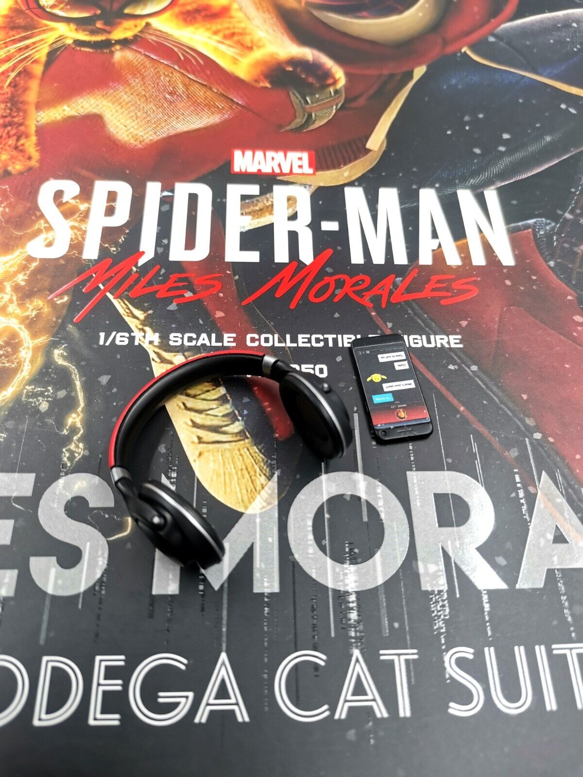 HotToys Spider-Man Miles Morales 1/6 VGM50 Bodega Cat Suit HotToys Spider-Man Miles Morales 1/6 VGM50 Bodega Cat Suit