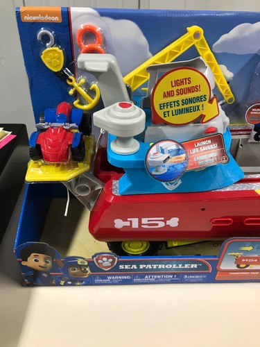 PAW Patrol Sea Patrol - Sea Patroller Transforming Vehicle with Lights & Sounds