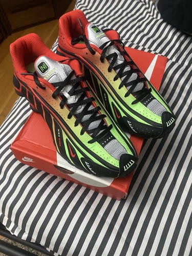 【ナイキ】 Nike Shox R4 Black and Hot Punch ★大人気 24-29★ Nike Shox R4 - Black / Hot Punch – Kith