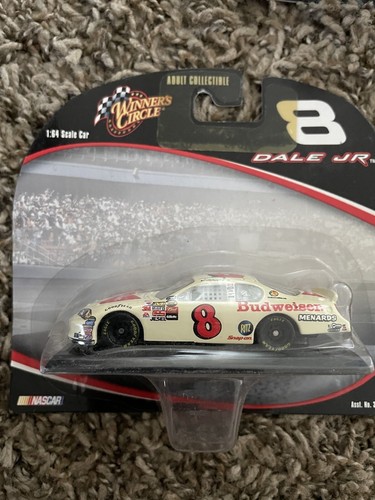 Dale Earn Hardt winner’s Circle 1:64 64-diecast-car_ss2_p-10605512+