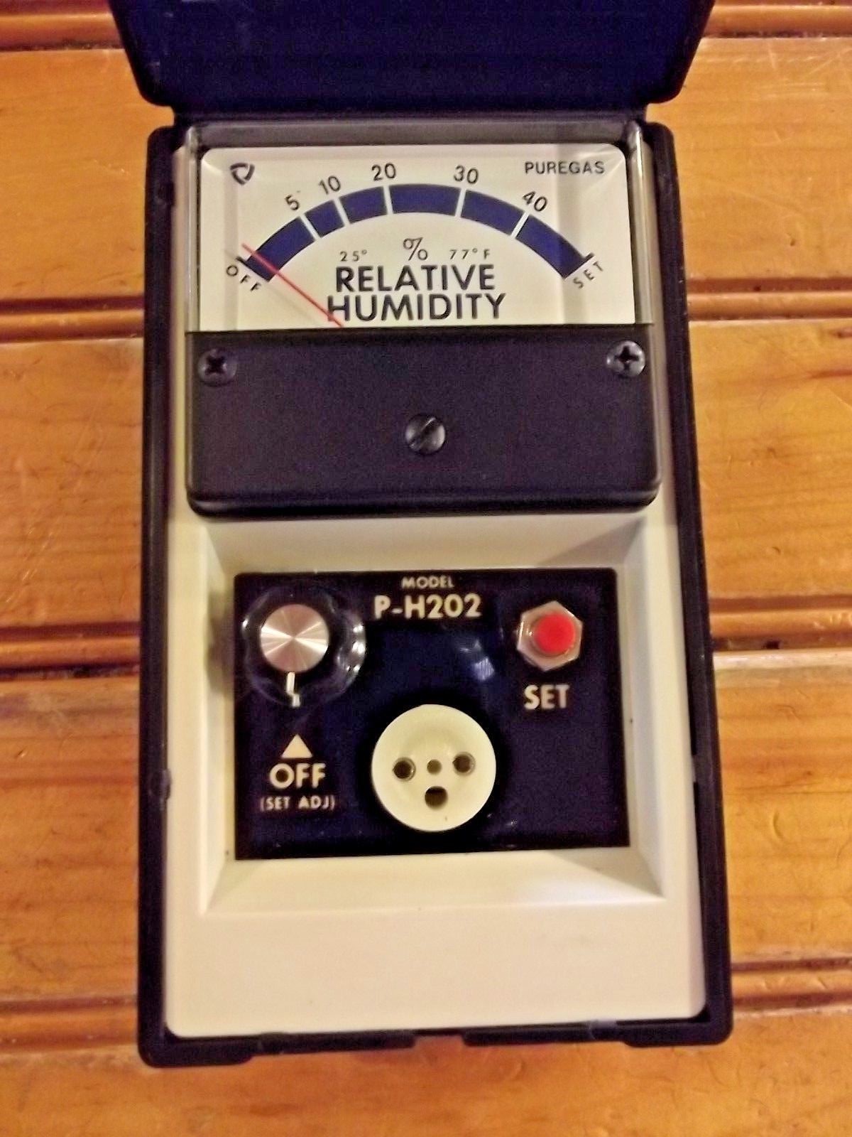 PUREGAS PH200  Humidity Meter - Analog - Great Shape