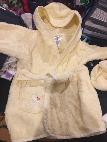 0-9m Bath Lot ( Booties & Robes )