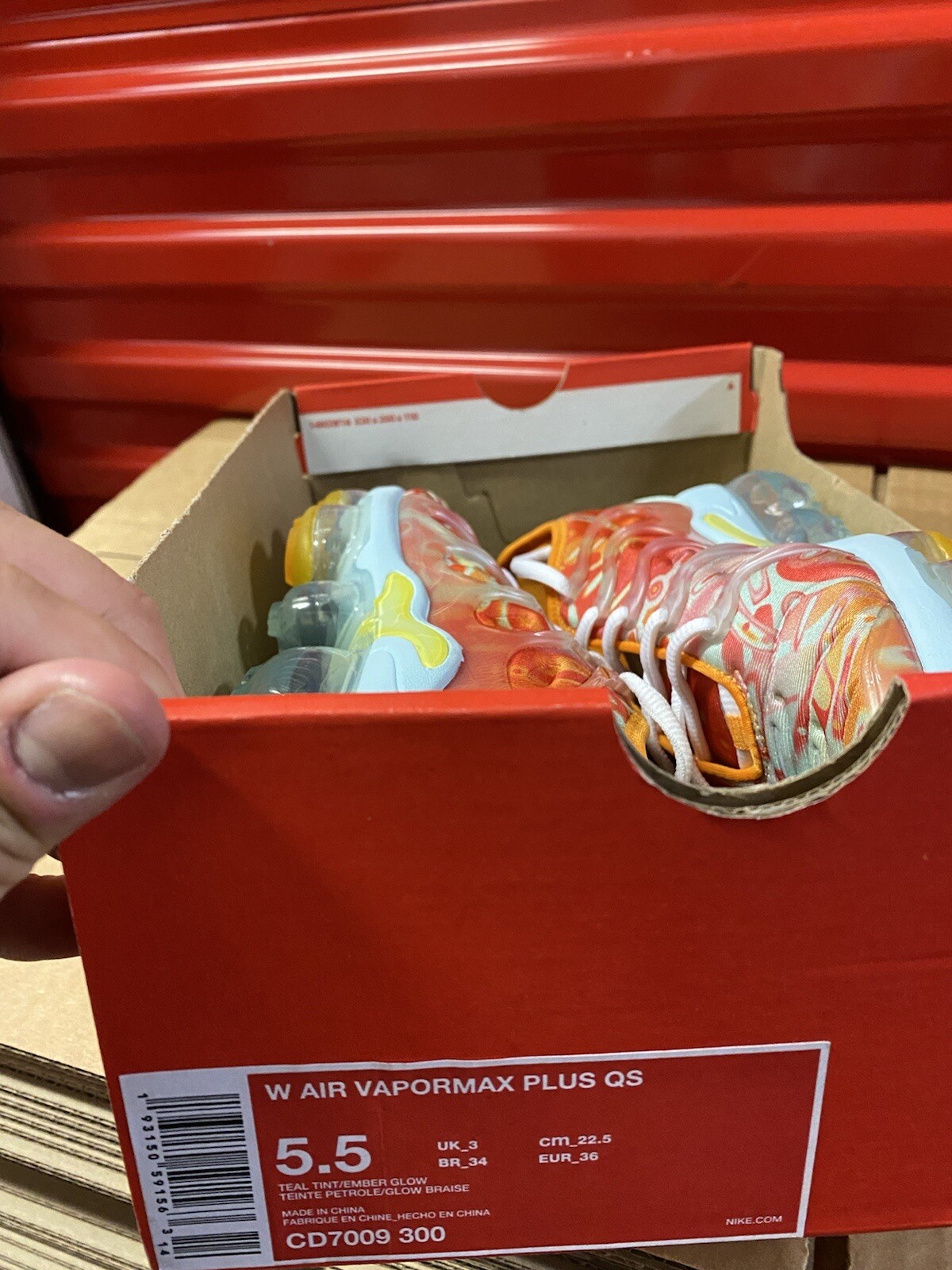 vapormax plus orange dip dye