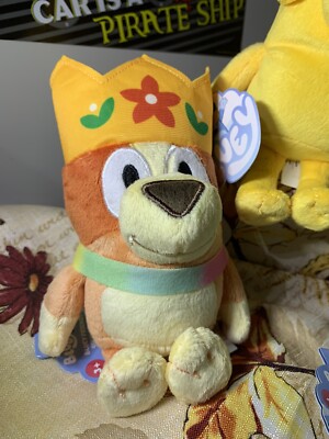 Bluey Queen Bingo 8  Plush Crown Cape Disney Junior Toy Stuffed