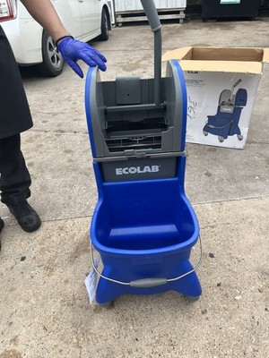 Foto dell'oggetto di un acquirente verificato