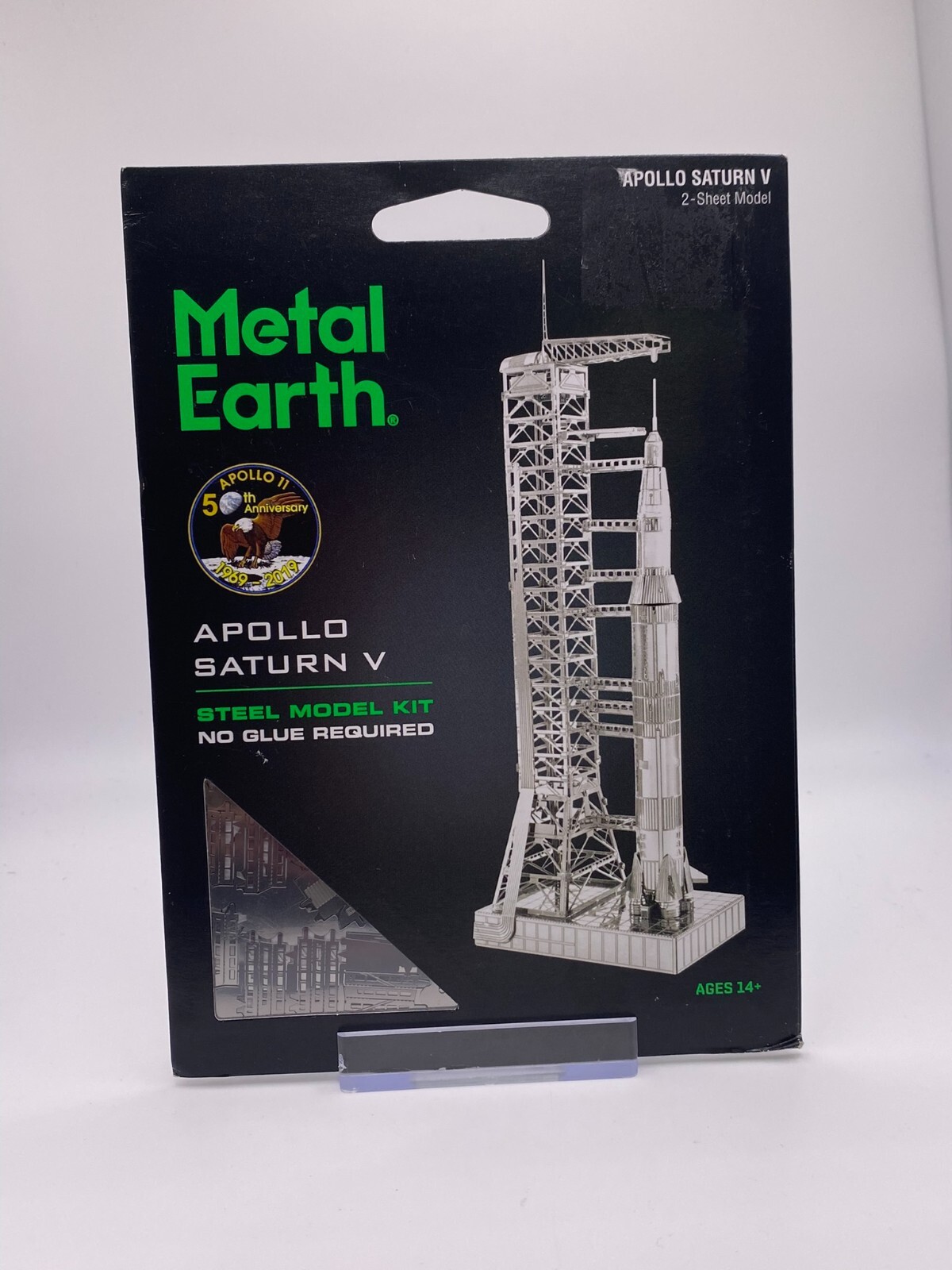 Fascinations Metal Earth Apollo Saturn V with Gantry 3D Metal Model Kit