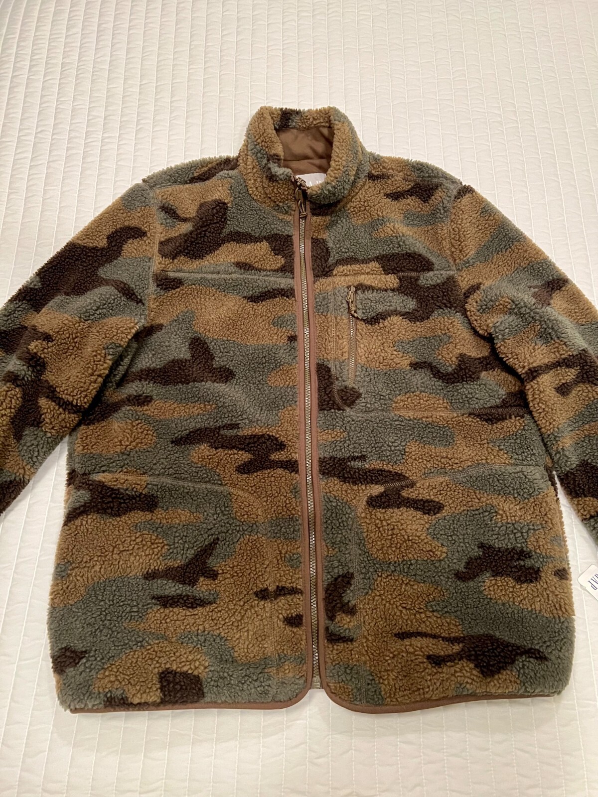 GAP Men's Camo Full Zip Sherpa Jacket Size Large NWT - Retail $128