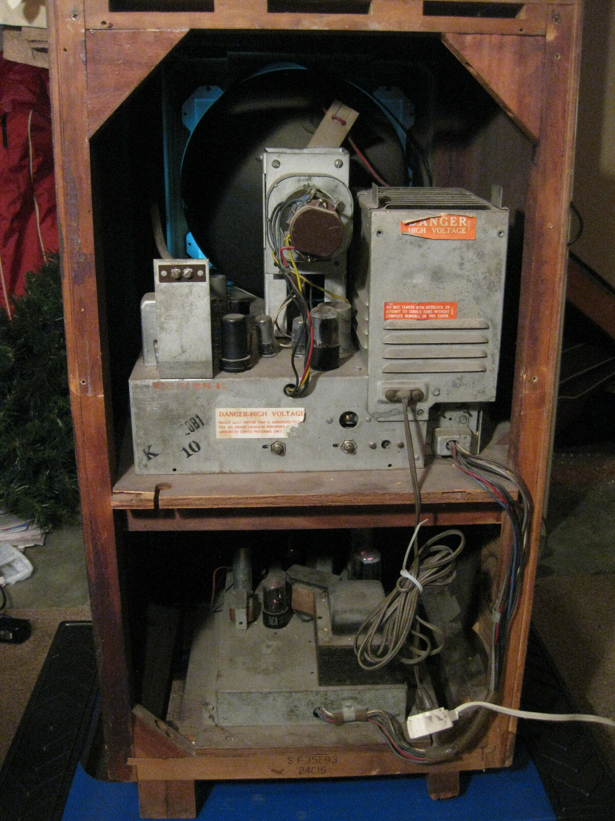 WORKING VINTAGE ADMIRAL 24C16 TV TELEVISION POWER SUPPLY AMPLIFIER,PARTS AMP.