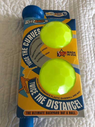 New Official Blitzball Plastic Baseball Bat And 2 Ball Set