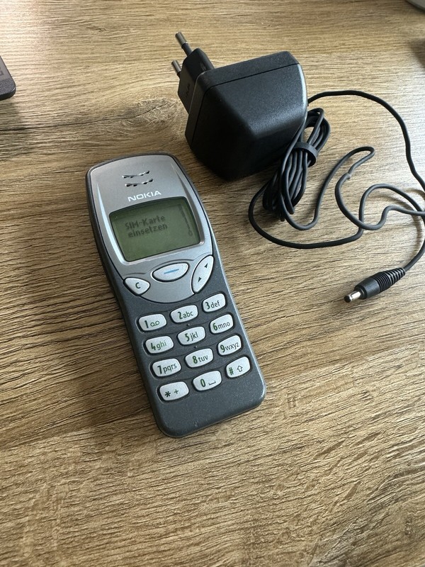 Nokia 3210 - Grau (Ohne Simlock) Sehr Gut