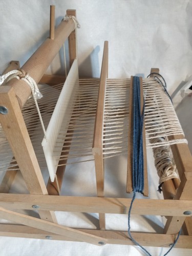 Schacht Spindle Company Cricket  Wooden portable folding table Weaving Loom 10