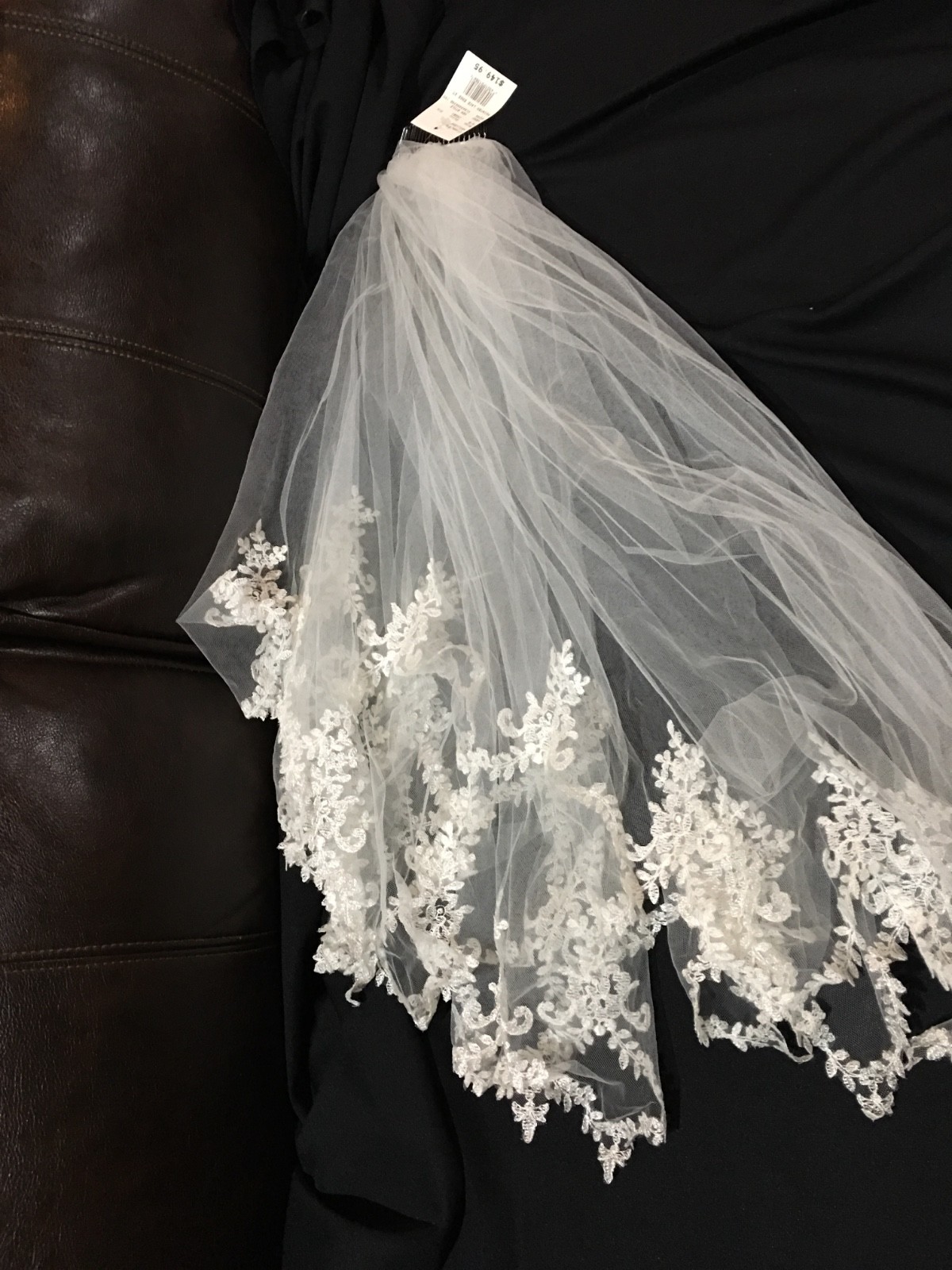 wedding veil ivory  with lace