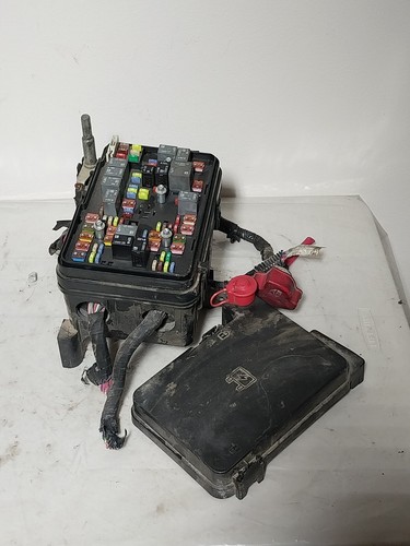 13 14 15 16 2015 GMC TERRAIN CHEVY EQUINOX ENGINE FUSE BOX