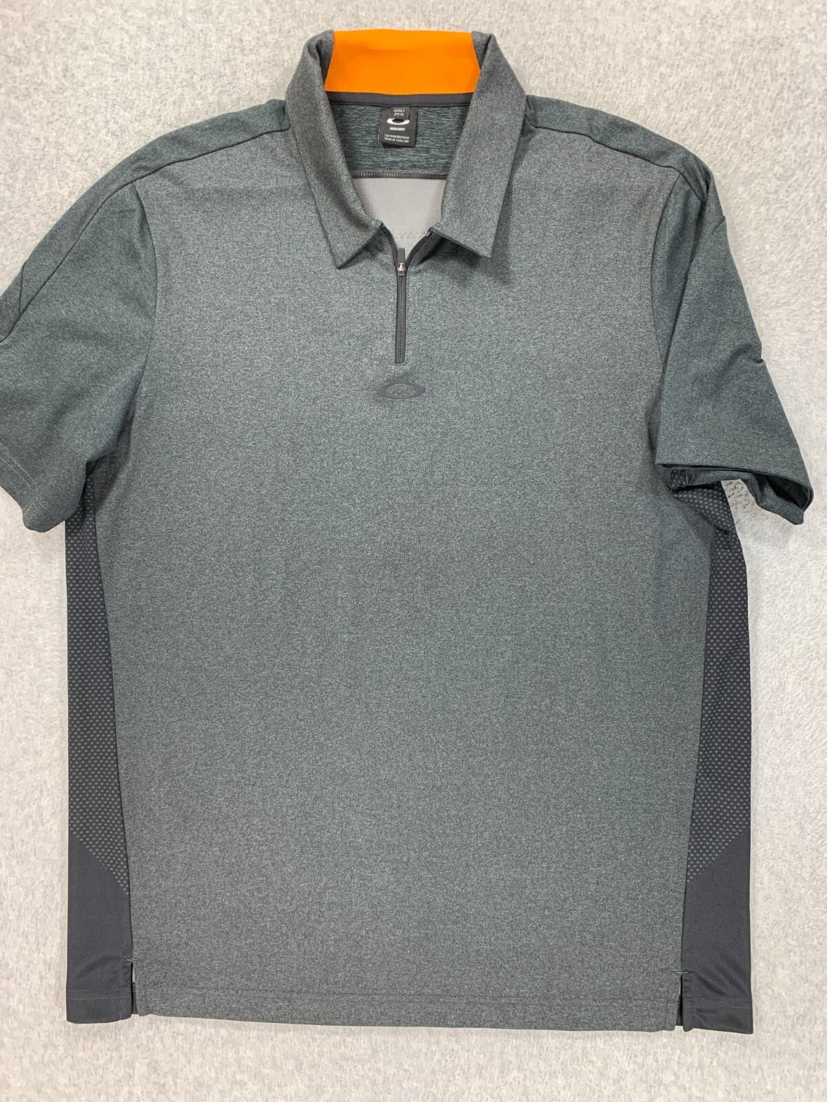 Oakley Logo Short Sleeve Golf Zip Polo Shirt (Men's Large